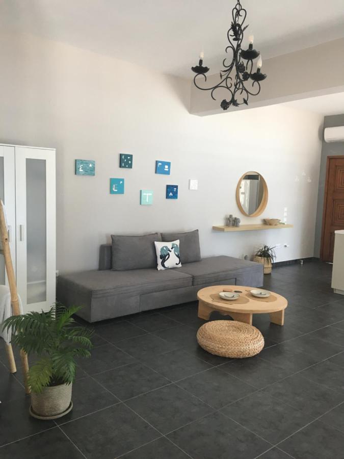 Secret Bay Apartment Palaiontsiflikion Exterior photo